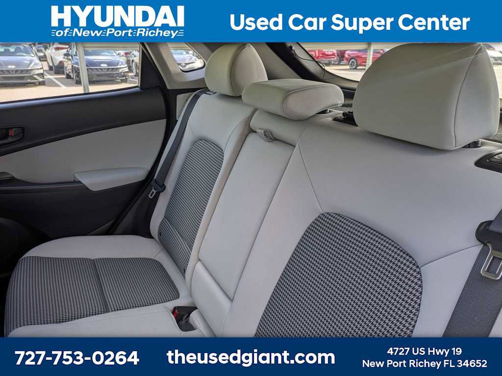 Used 2023 Hyundai Kona SE w/ Cargo Package FWD image 14