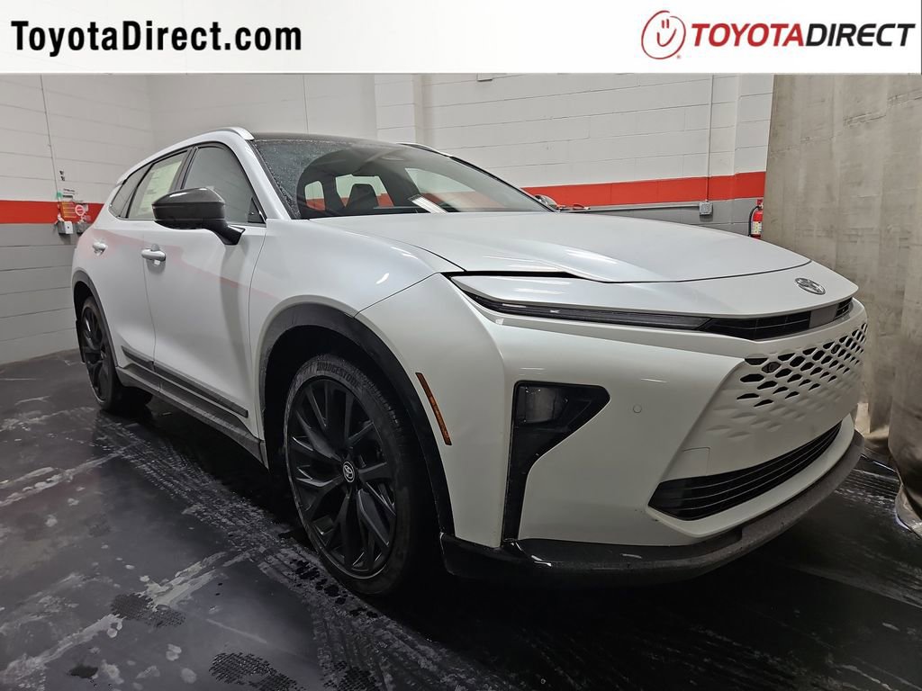 New 2025 Toyota Crown Signia