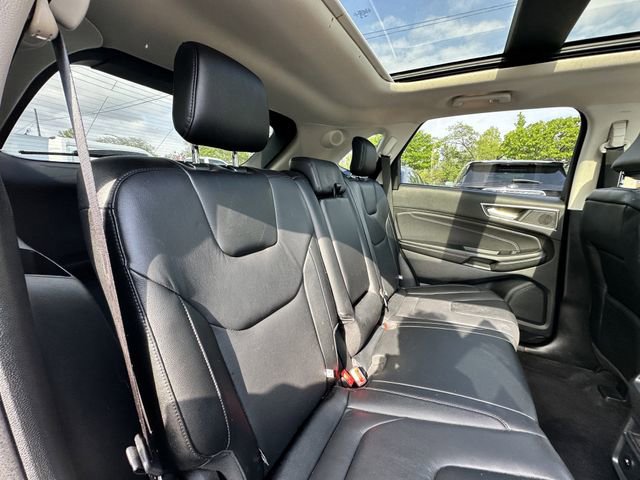Certified 2022 Ford Edge Titanium image 38