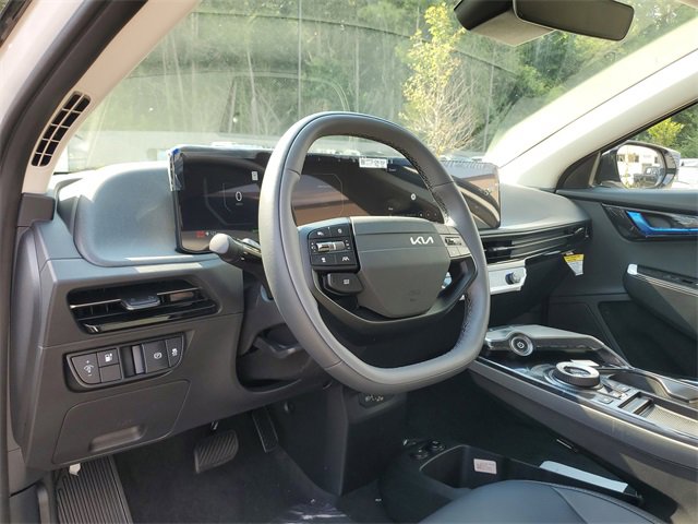 New 2025 Kia EV6 Light w/ Light LR Technology Package image 15