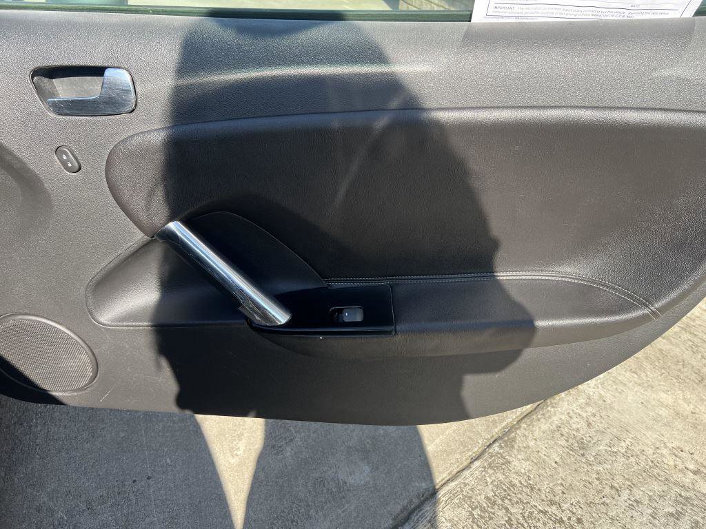 Used 2007 Saturn Sky Red Line image 19