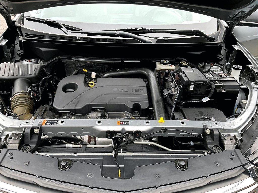 Used 2023 Chevrolet Equinox LS AWD/4WD image 28