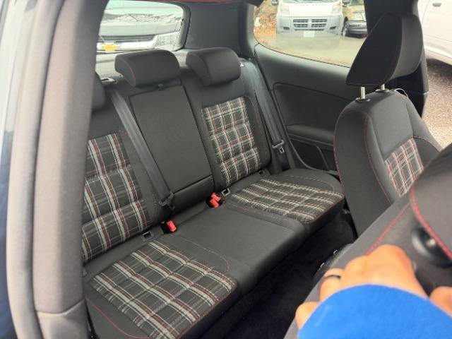 Used 2010 Volkswagen GTI 2-Door image 30