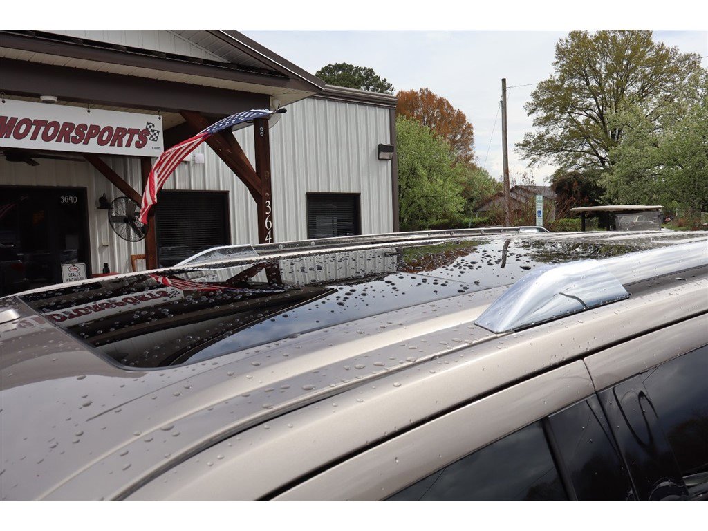 Used 2019 Lincoln Navigator Reserve image 12