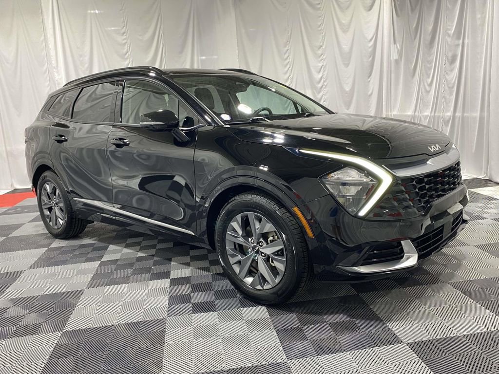 Used 2023 Kia Sportage SX image 5