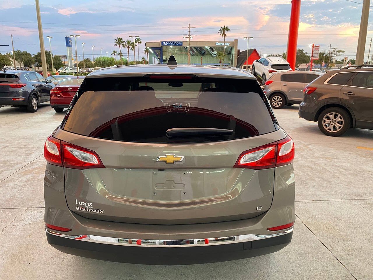 Used 2018 Chevrolet Equinox LT FWD image 4