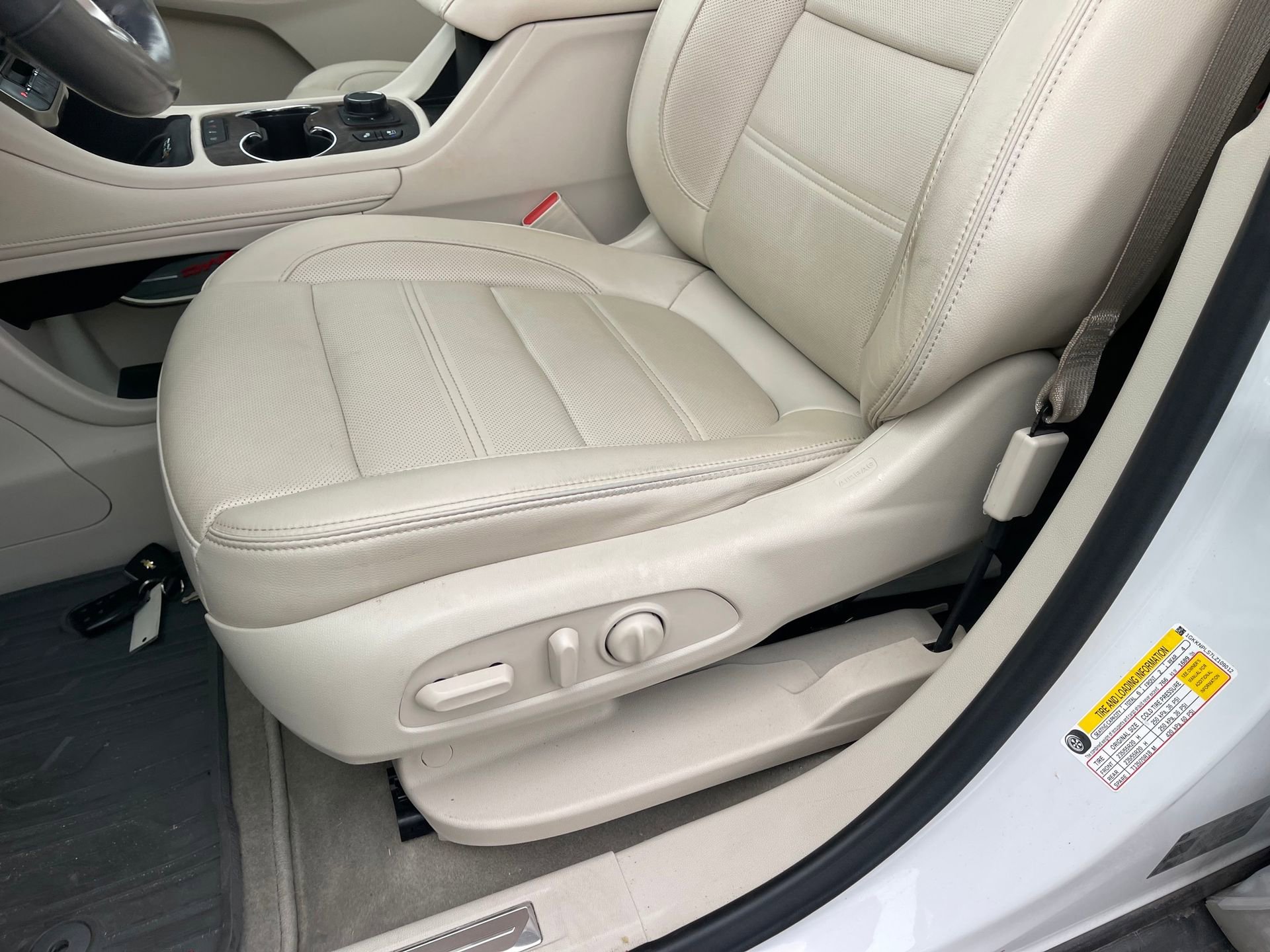 Used 2020 GMC Acadia Denali w/ Trailering Package image 13