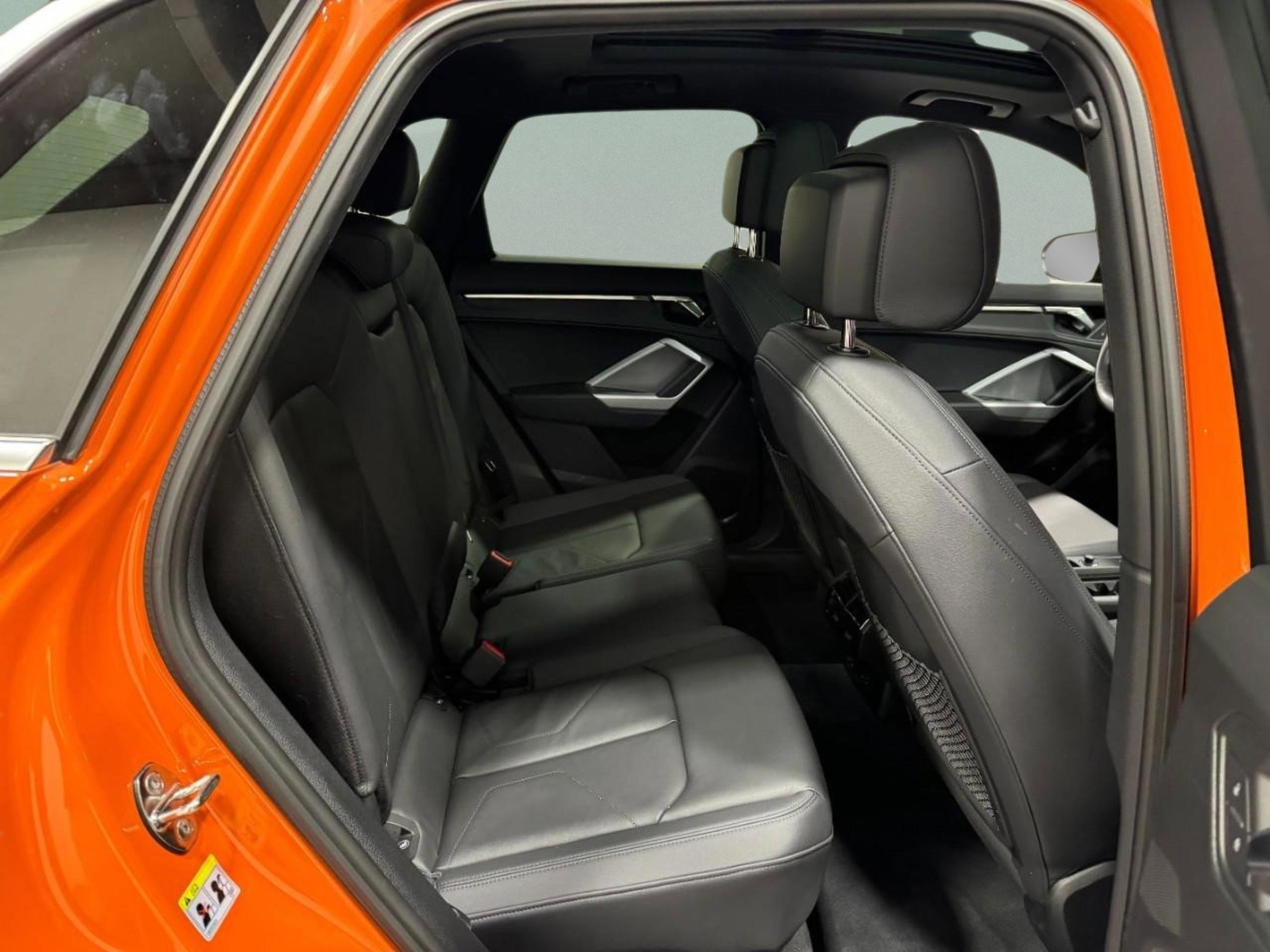 Certified 2022 Audi Q3 2.0T Premium w/ Convenience Package image 9