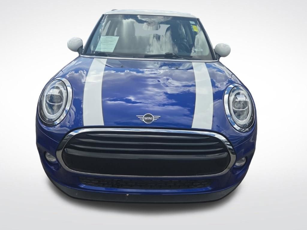 Used 2019 MINI Cooper 2-Door Hardtop image 2