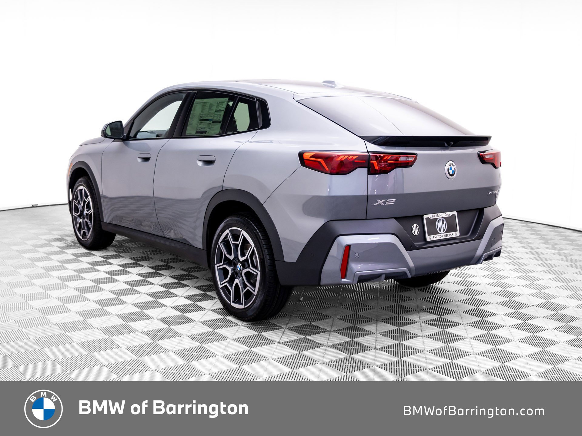 New 2027 BMW X2 xDrive28i w/ Technology Package AWD/4WD image 3