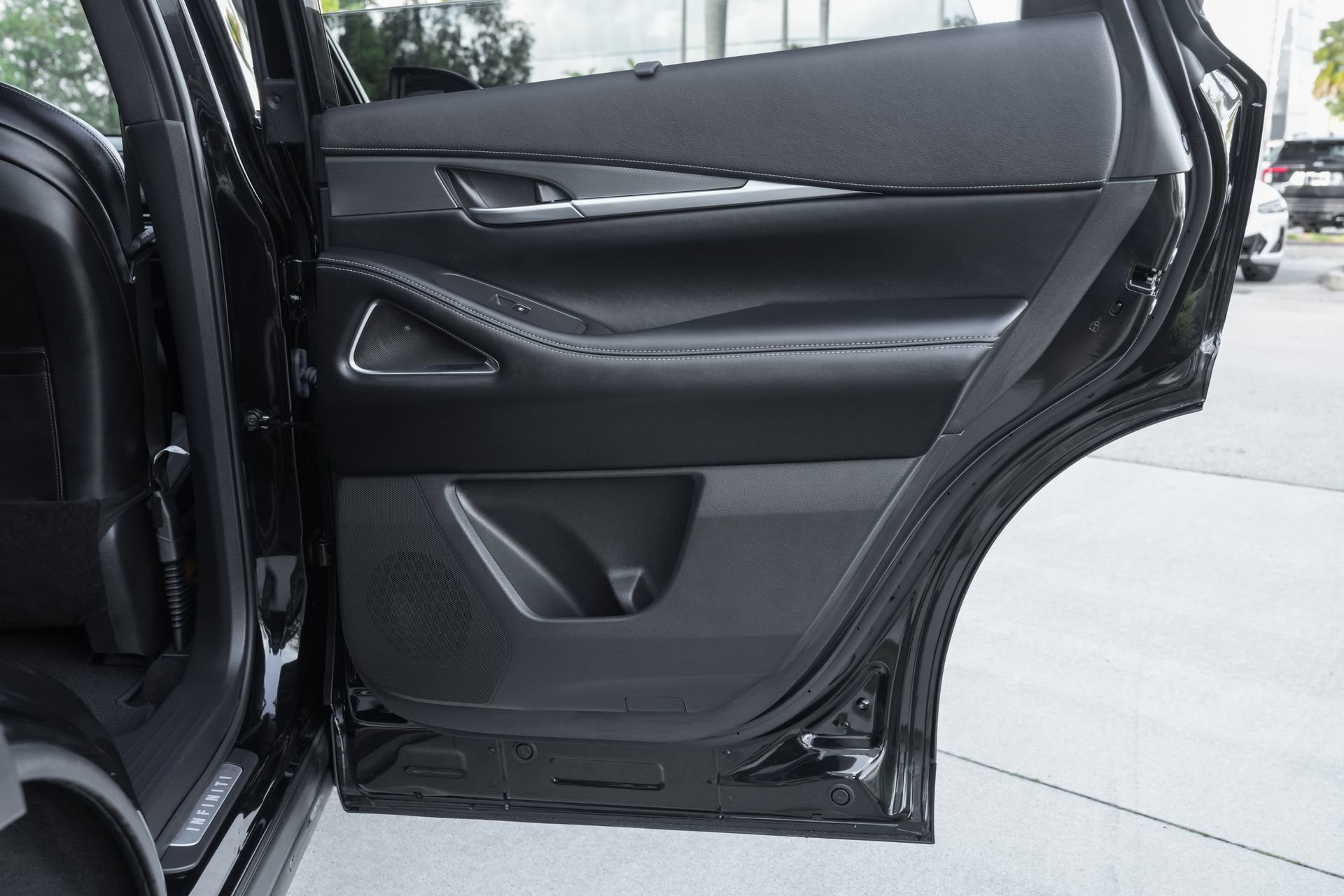 Certified 2026 INFINITI QX60 Luxe w/ Cargo Package image 34