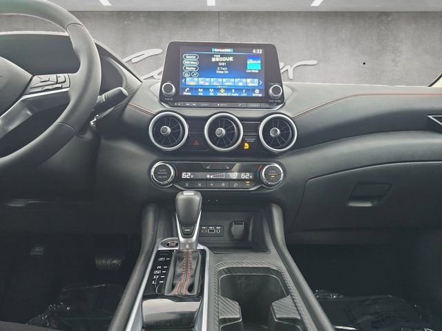 Certified 2025 Nissan Sentra SR FWD image 3