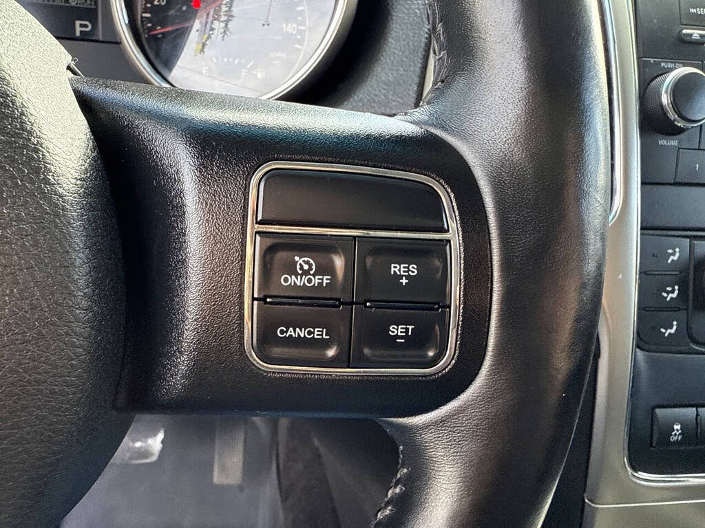 Used 2013 Jeep Grand Cherokee Laredo AWD/4WD image 29