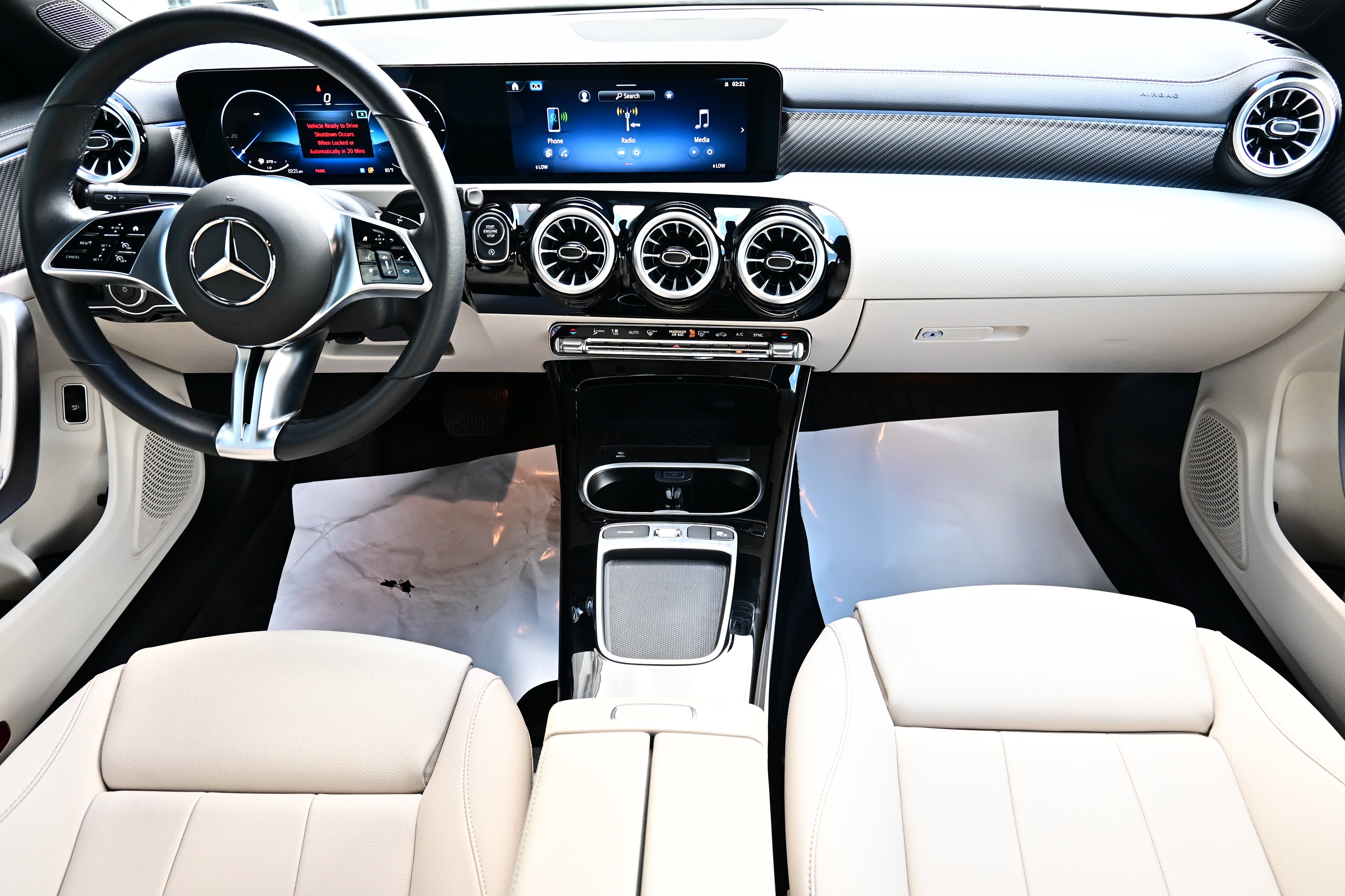 Used 2025 Mercedes-Benz CLA 250 4MATIC image 15