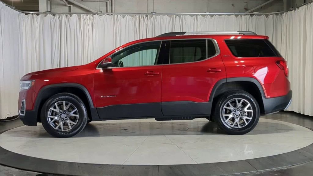Used 2023 GMC Acadia SLT AWD/4WD image 5