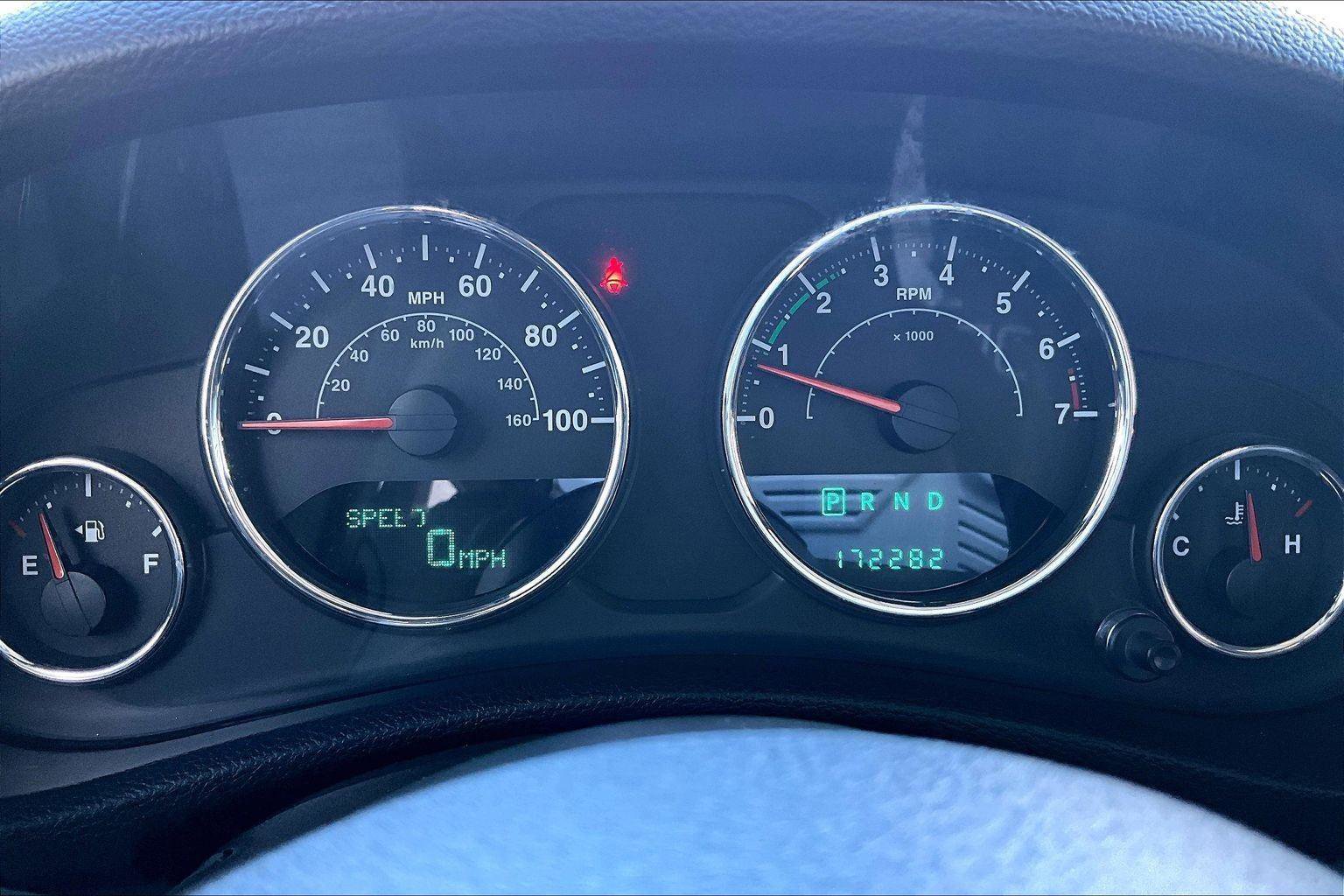 Used 2014 Jeep Wrangler Unlimited Rubicon w/ Dual Top Group AWD/4WD image 13