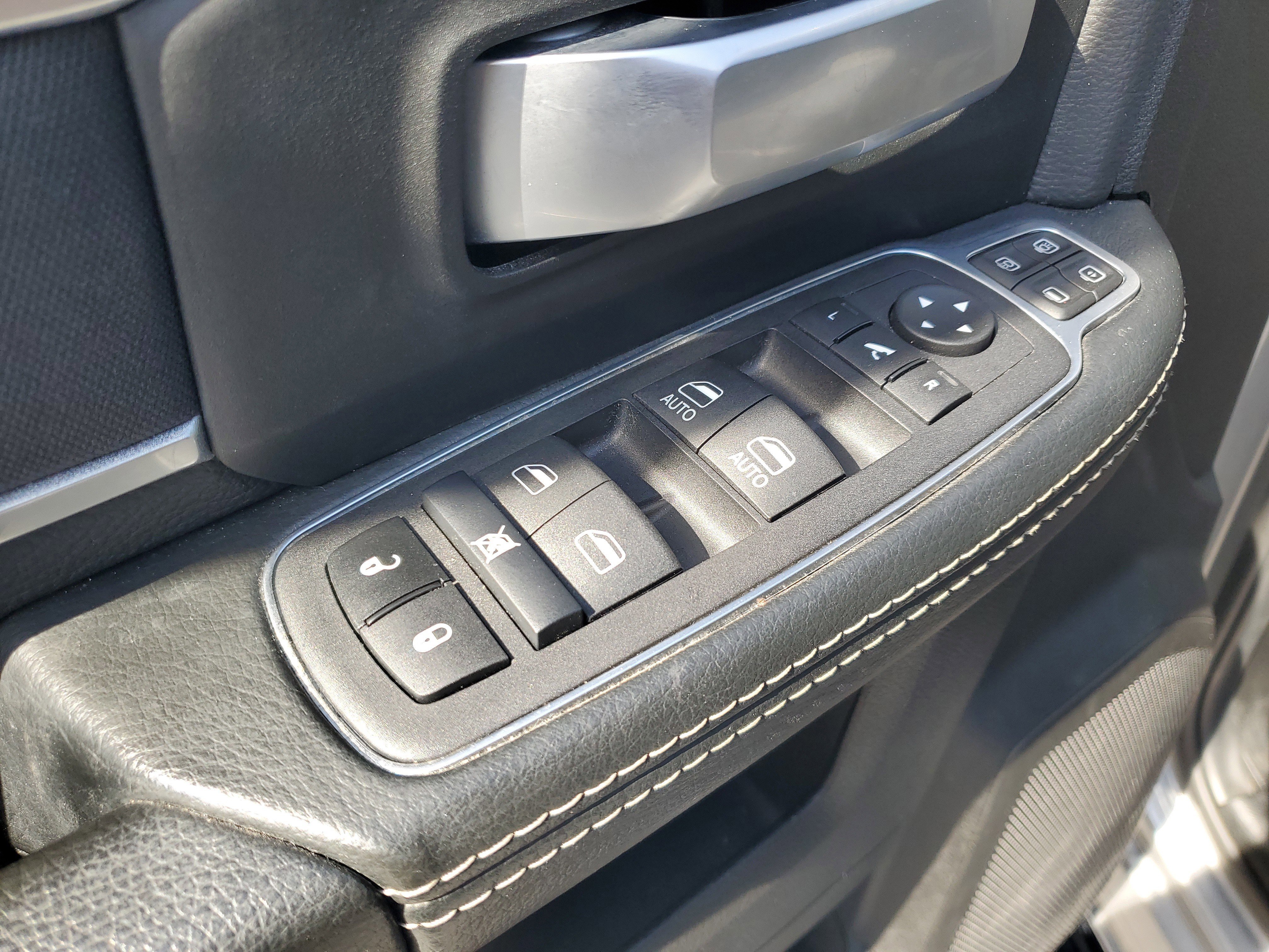 Used 2024 RAM 2500 Big Horn image 9