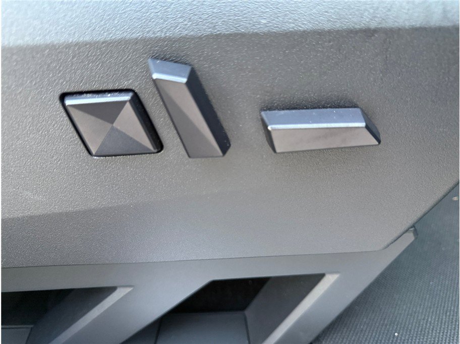 Used 2024 Tesla Cybertruck Cyberbeast image 41