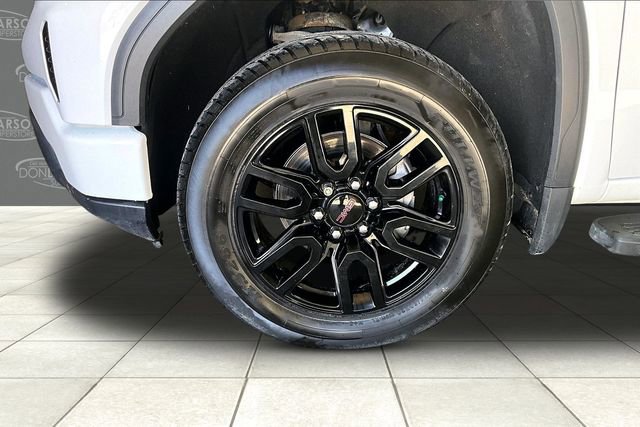 Used 2022 GMC Sierra 1500 Elevation w/ LPO, Elevation Black Package image 10