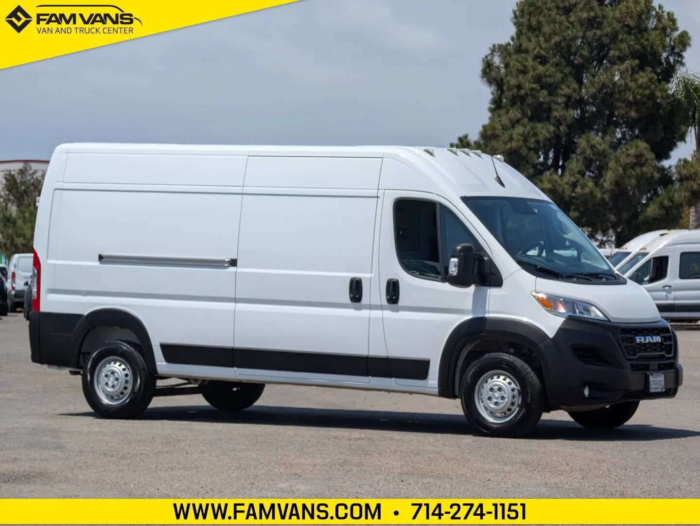 Used 2026 RAM ProMaster 2500 w/ Convenience Group FWD image 1