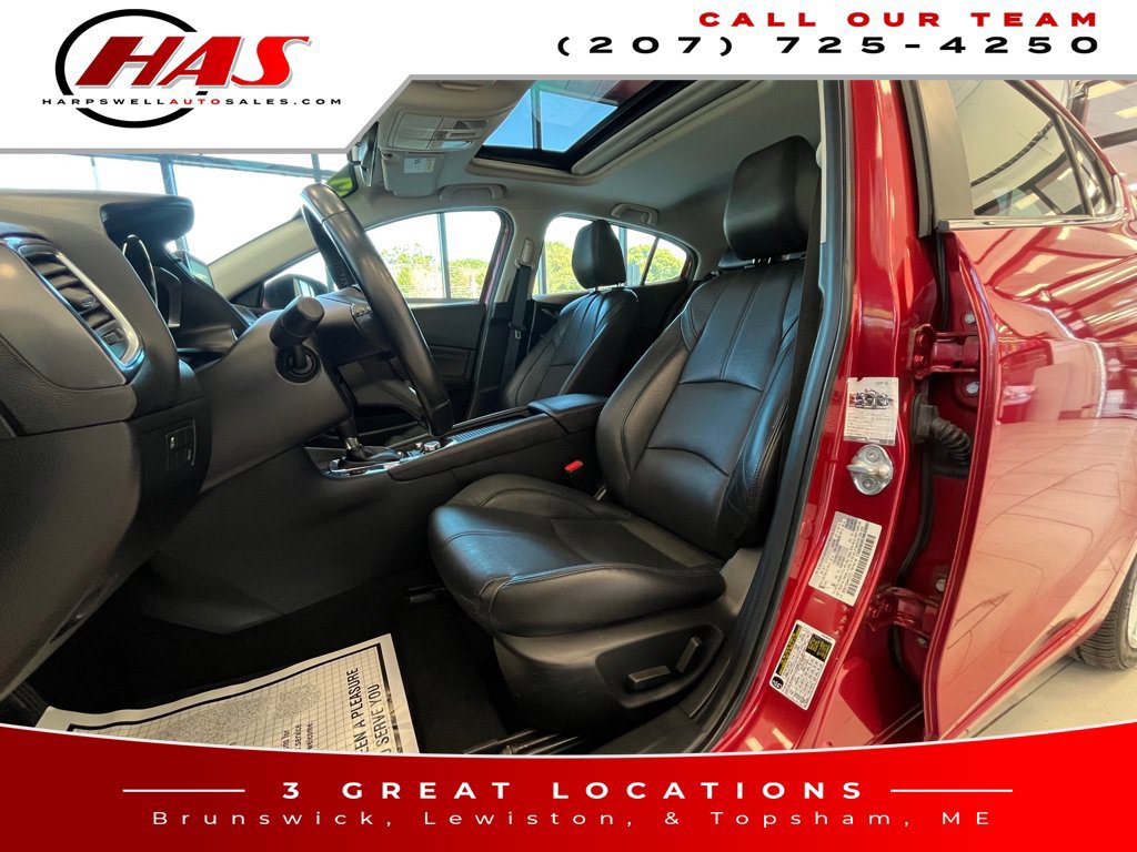 Used 2017 MAZDA MAZDA3 Grand Touring FWD image 10