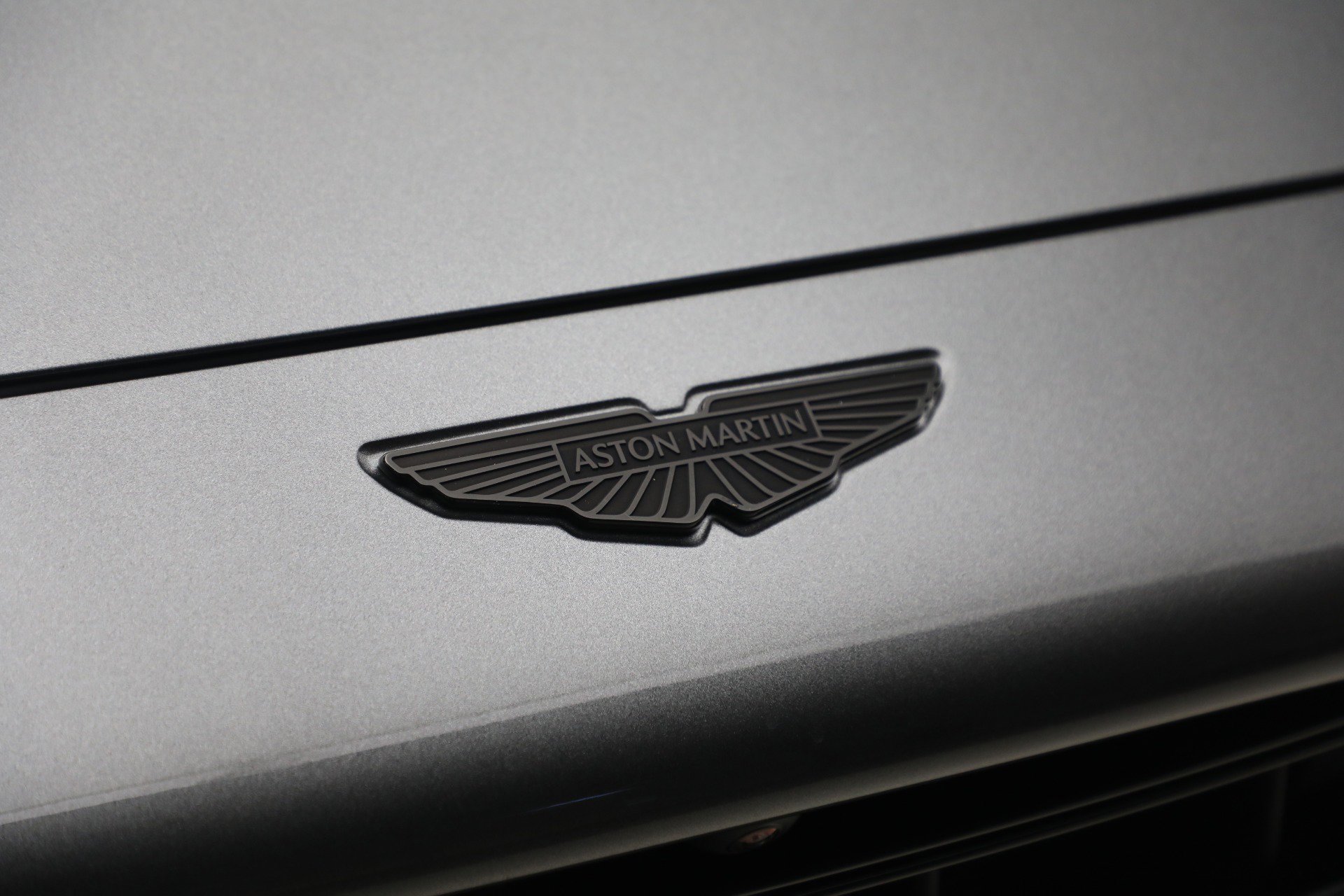 New 2026 Aston Martin DBX 707 image 13