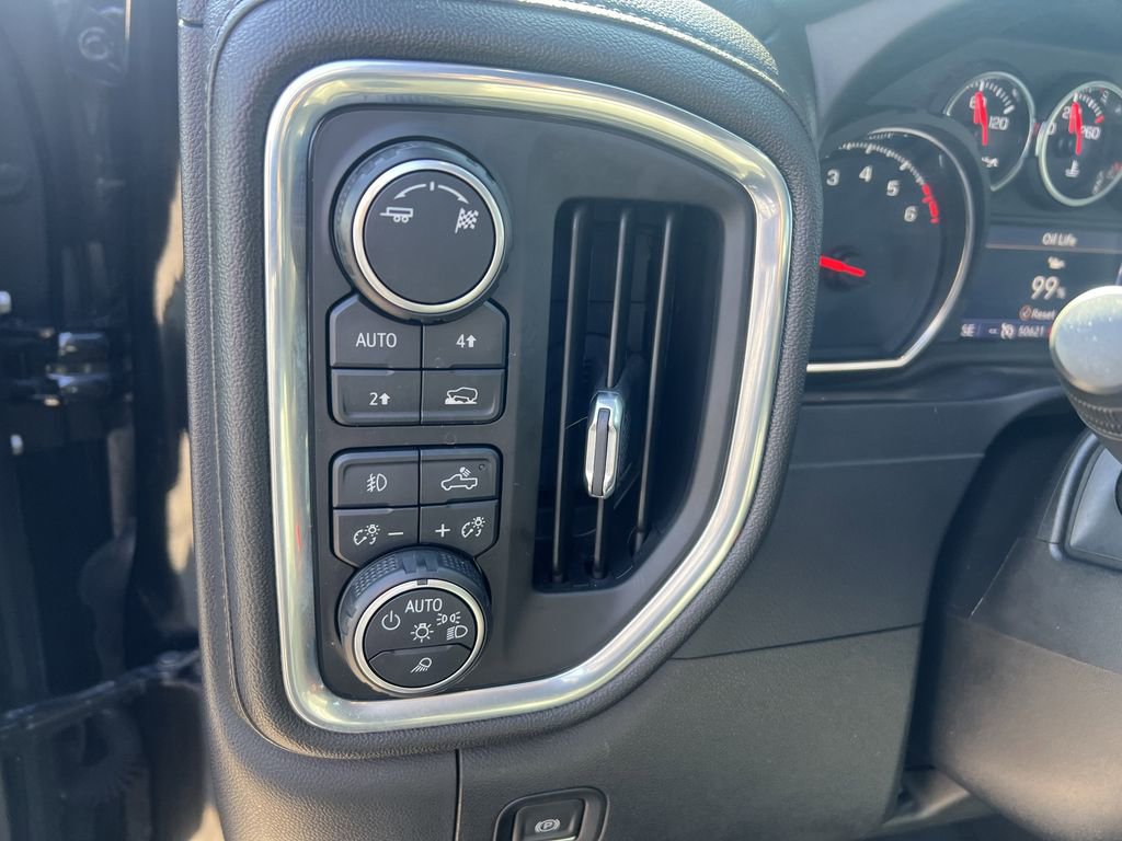 Certified 2019 Chevrolet Silverado 1500 LTZ w/ LTZ Convenience Package AWD/4WD image 17