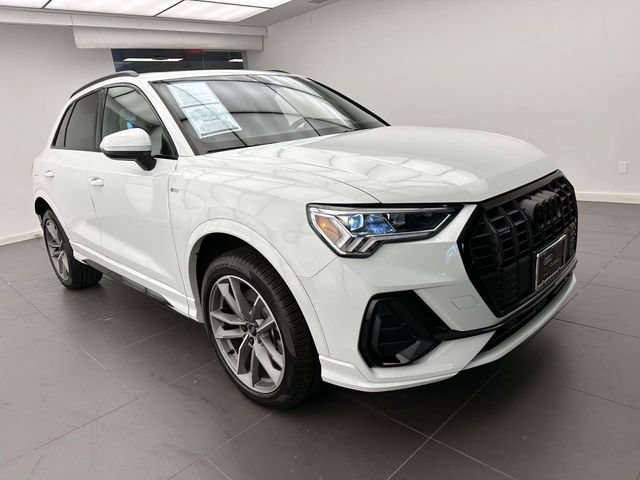 Used 2025 Audi Q3 2.0T Premium w/ Convenience Package AWD/4WD image 5