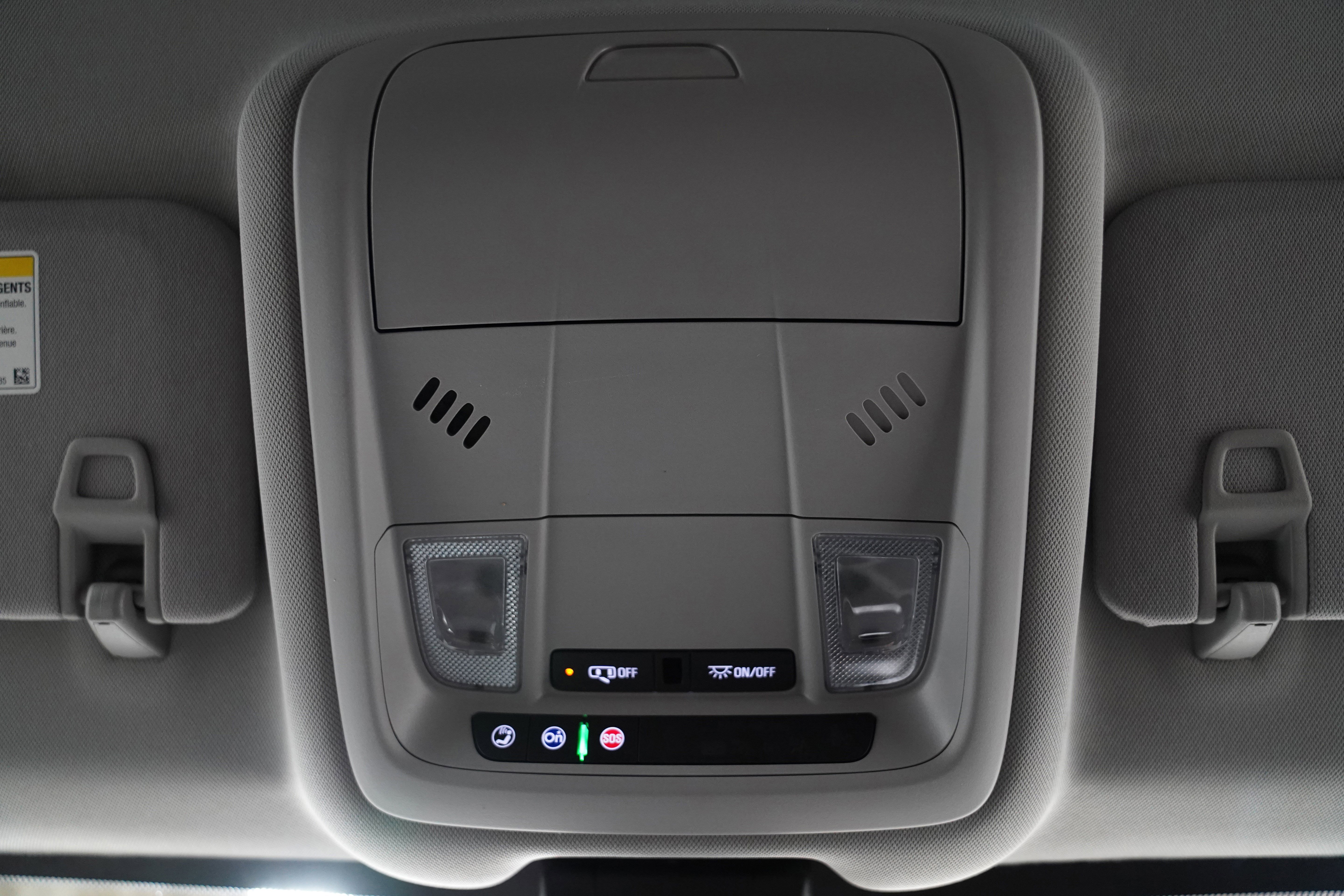 Used 2023 GMC Terrain SLE w/ Driver Convenience Package image 30