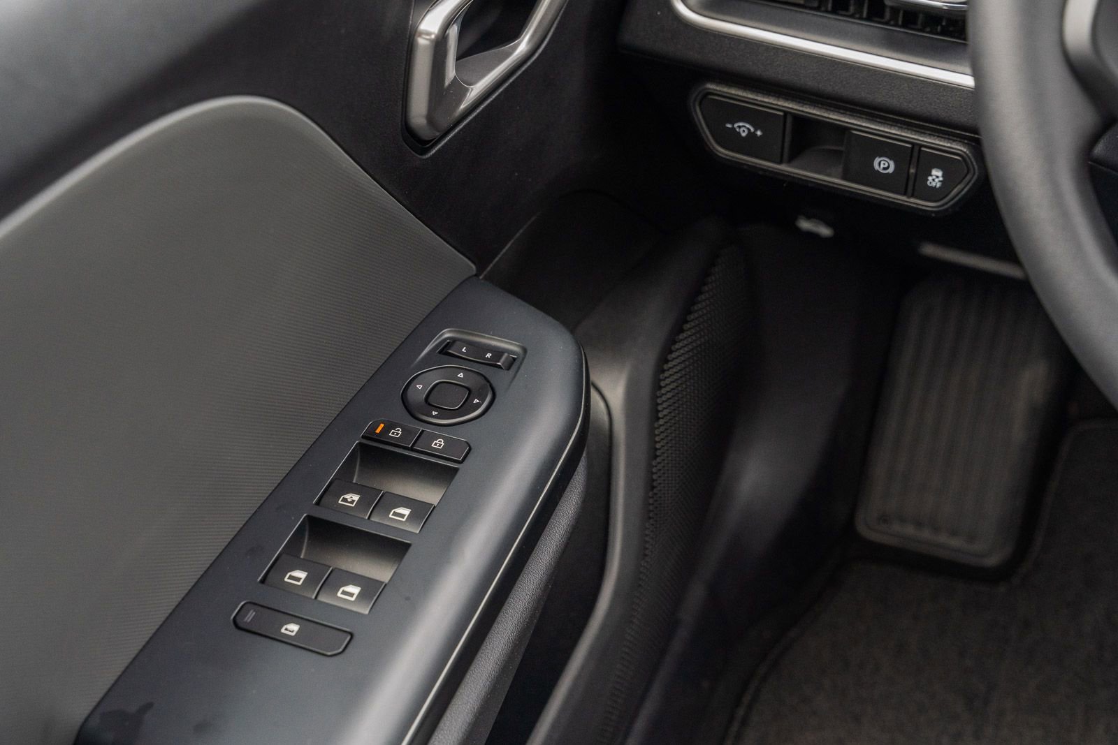 New 2026 Kia K4 LXS image 20