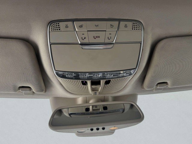 Used 2017 Mercedes-Benz S 550 Sedan image 33
