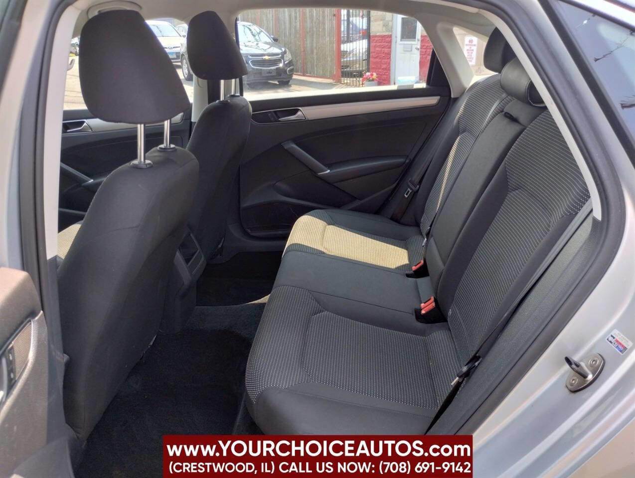 Used 2017 Volkswagen Passat 1.8T S image 18