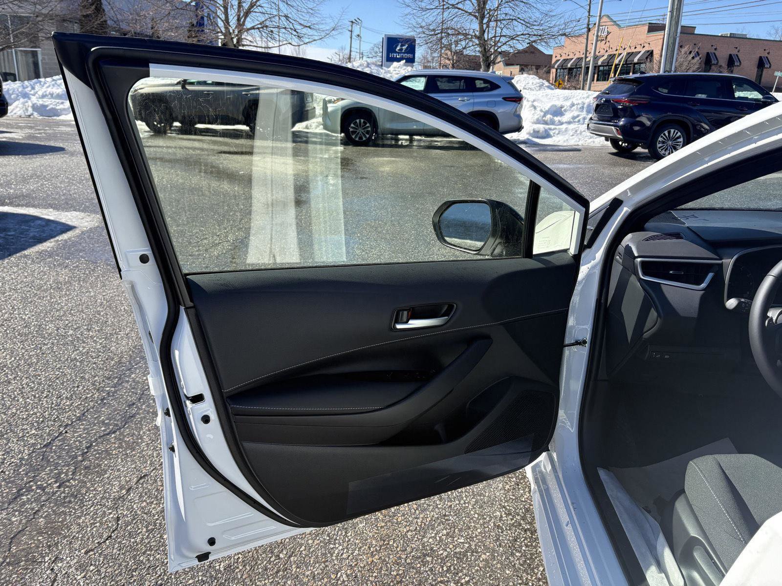 New 2026 Toyota Corolla SE image 9