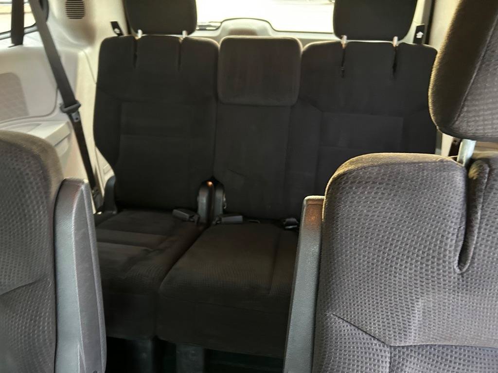 Used 2015 Dodge Grand Caravan SE w/ Quick Order Package 29E SE FWD image 11
