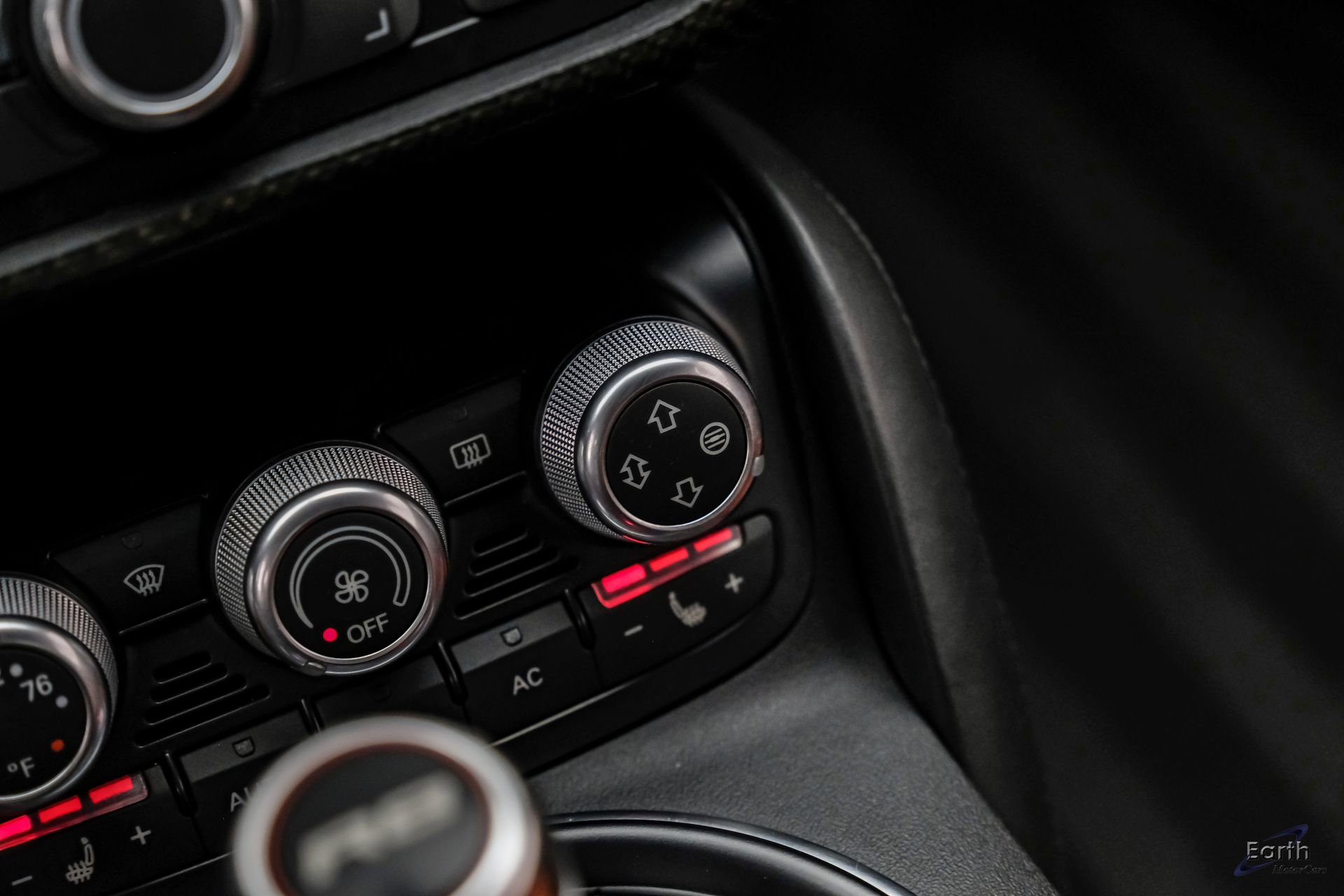 Used 2010 Audi R8 V10 image 76