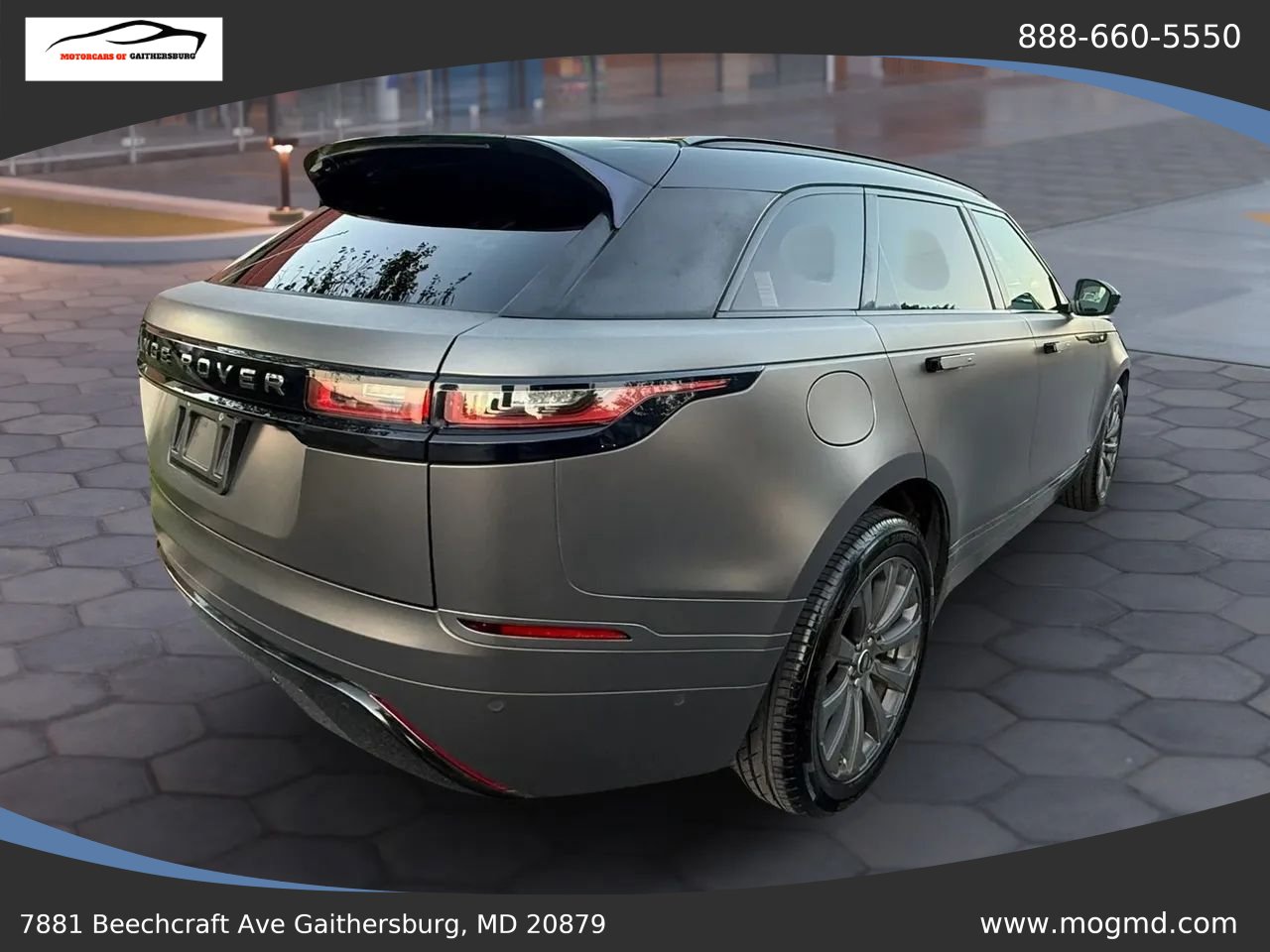 Used 2019 Land Rover Range Rover Velar R-Dynamic SE AWD/4WD image 6