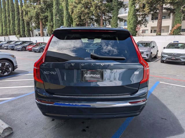 Used 2023 Volvo XC90 T8 Plus w/ Protection Package Premier image 7