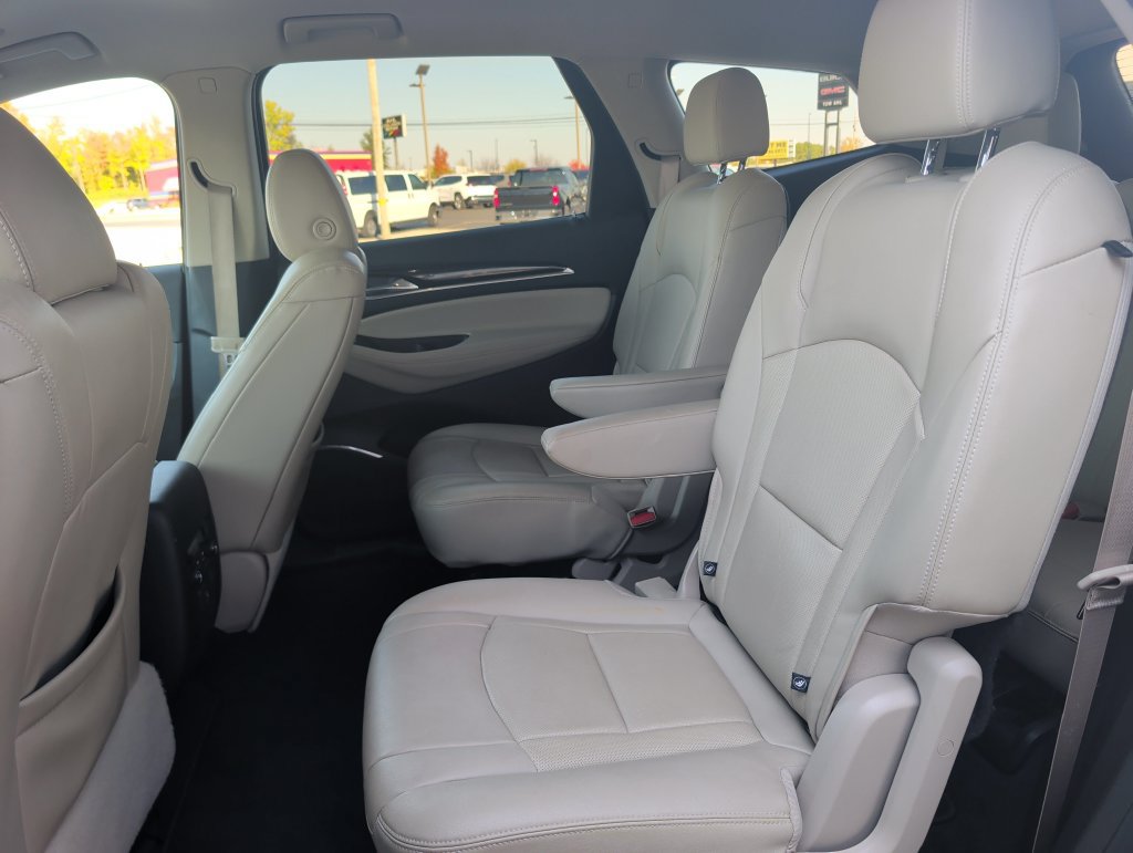 Used 2019 Buick Enclave Essence FWD image 19