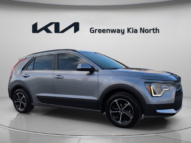 Certified 2025 Kia Niro LX