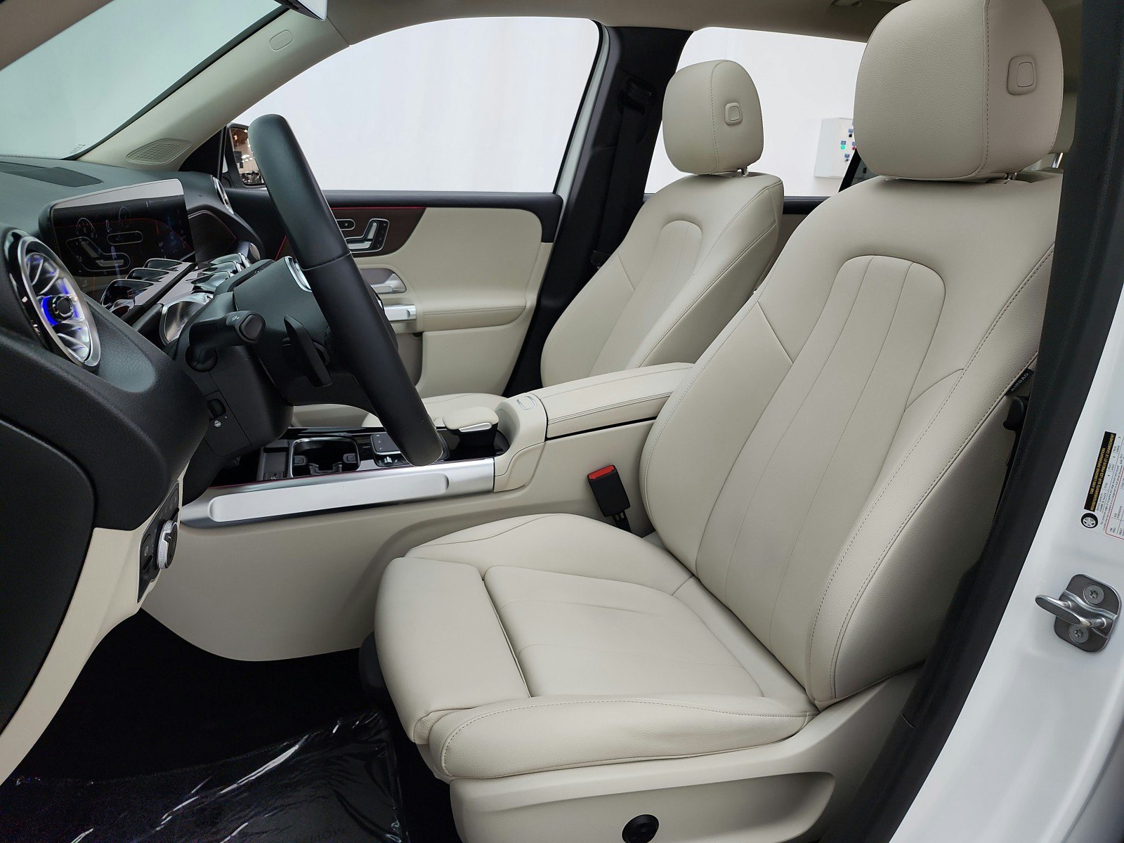 Used 2023 Mercedes-Benz GLB 250 image 13