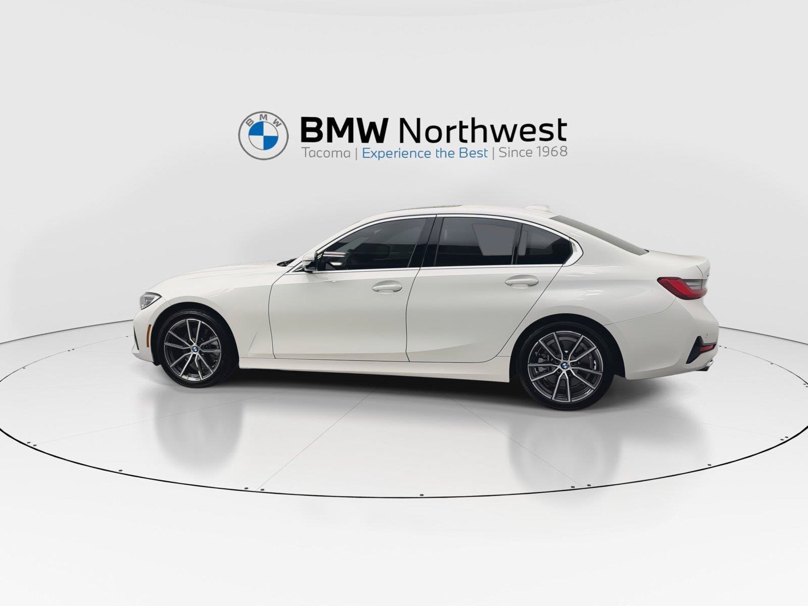 Used 2021 BMW 330i xDrive Sedan w/ Convenience Package AWD/4WD image 11