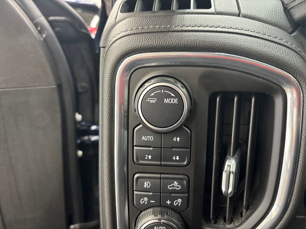 Used 2021 Chevrolet Silverado 1500 High Country image 37
