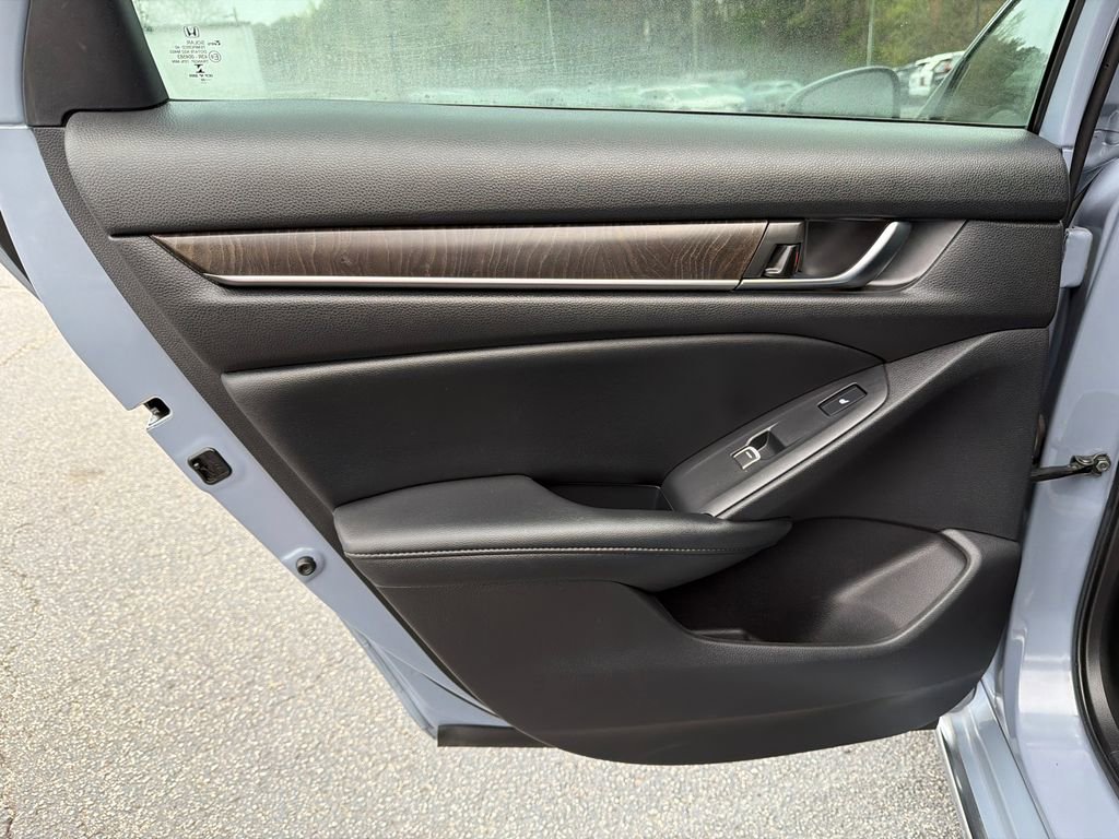 Used 2022 Honda Accord Touring image 21
