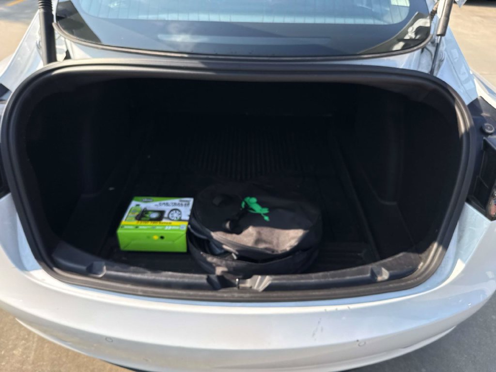 Used 2021 Tesla Model 3 Standard Range Plus RWD image 8