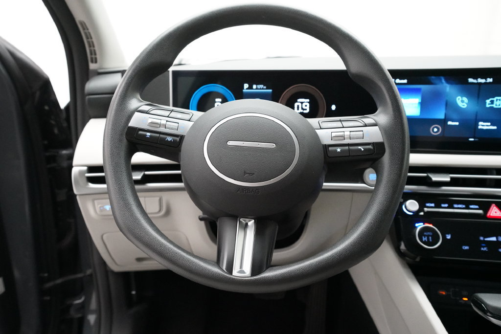 Used 2025 Hyundai Tucson SEL AWD/4WD image 4