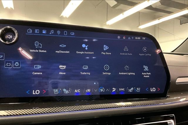 Used 2025 Chevrolet Traverse High Country image 37