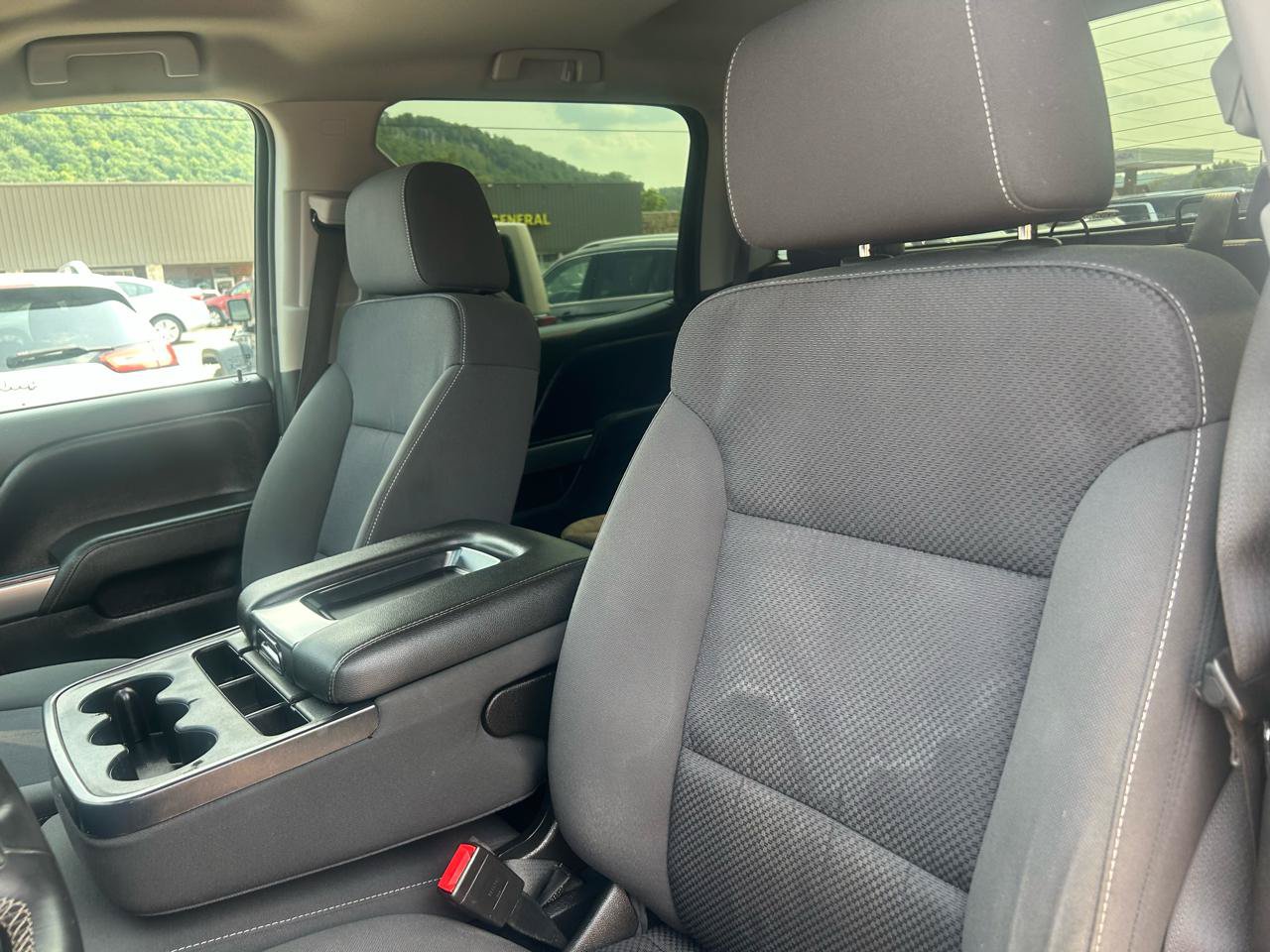Used 2018 Chevrolet Silverado 1500 LT w/ All Star Edition AWD/4WD image 15