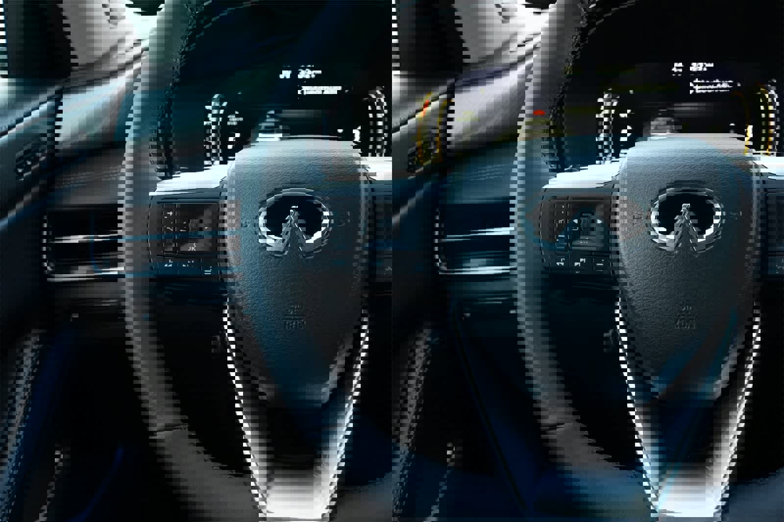 New 2026 INFINITI QX60 Luxe image 10