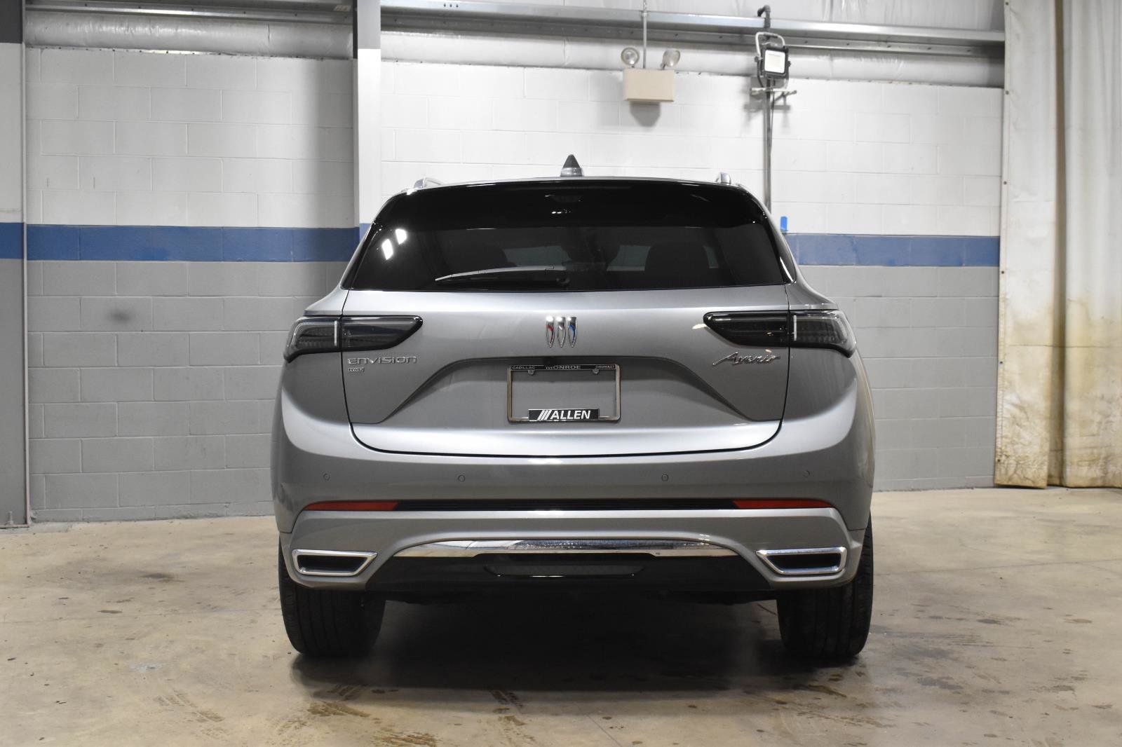 Used 2024 Buick Envision Avenir AWD/4WD image 27
