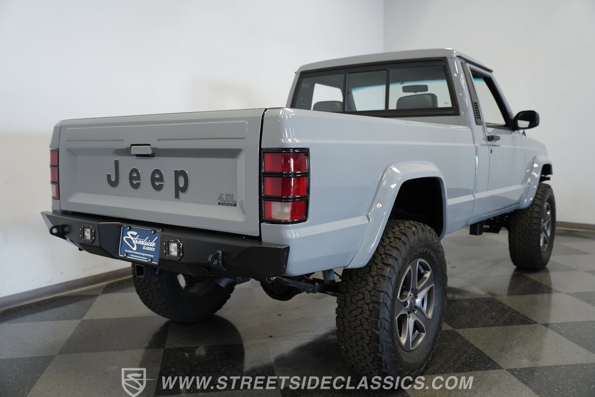 Used 1990 Jeep Comanche Pioneer image 11